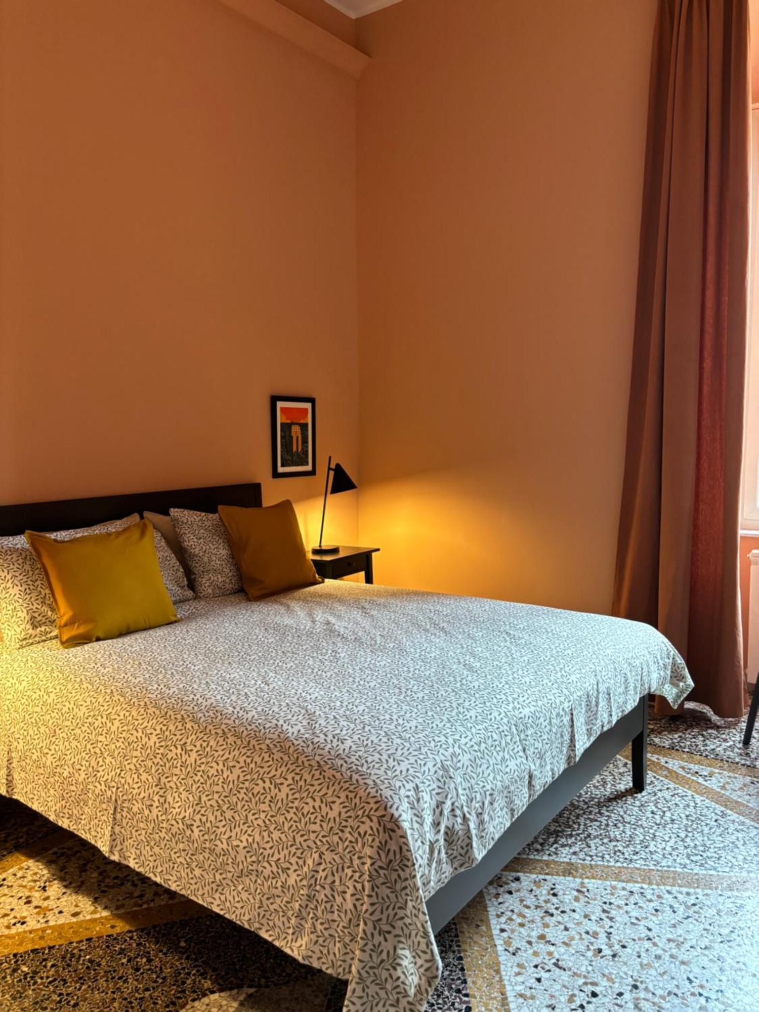 B&B Genova Holiday Bagian luar foto