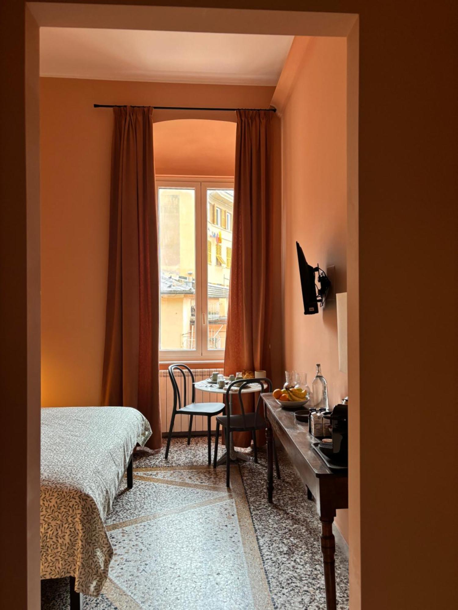 B&B Genova Holiday Bagian luar foto
