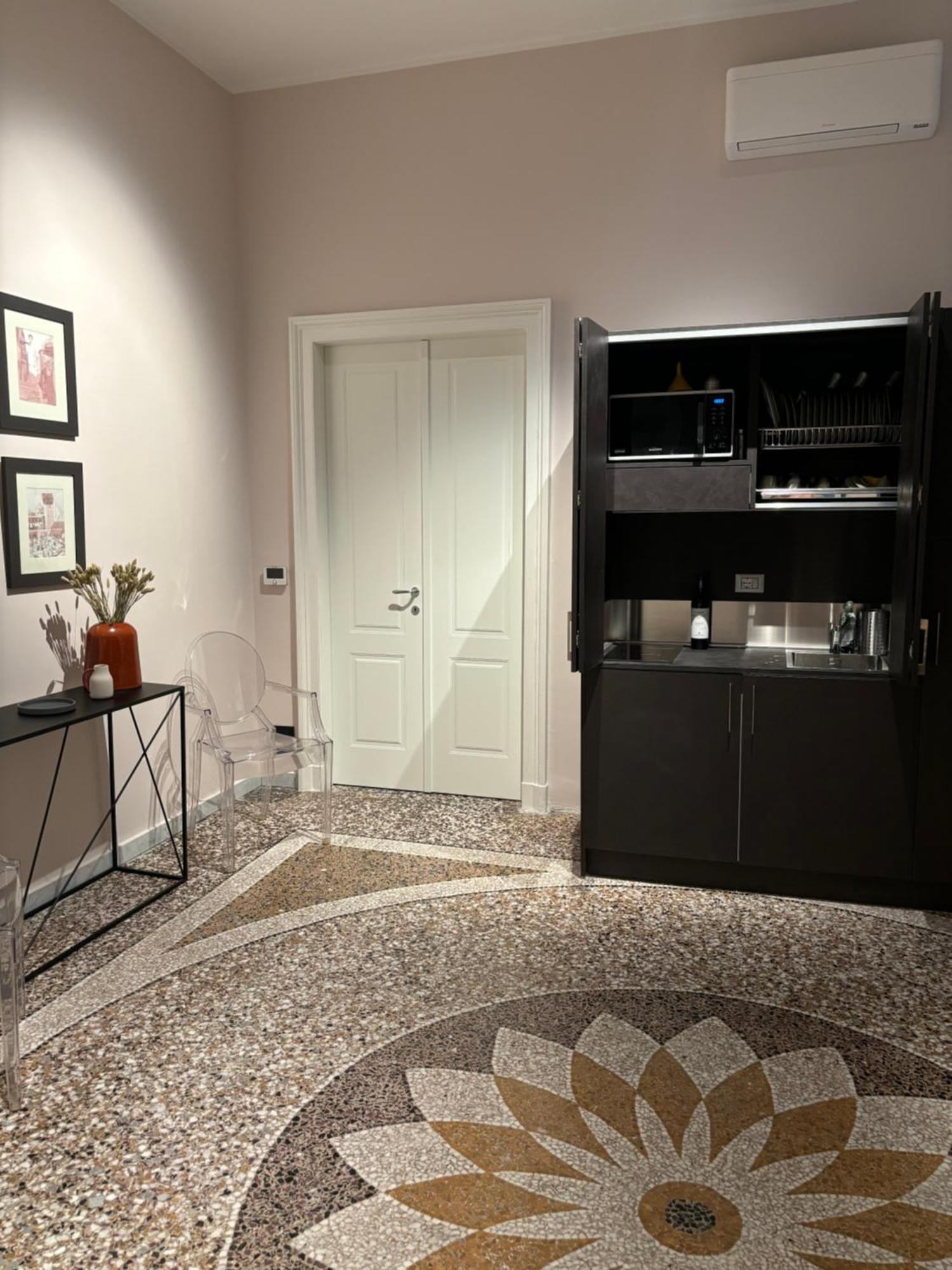 B&B Genova Holiday Bagian luar foto