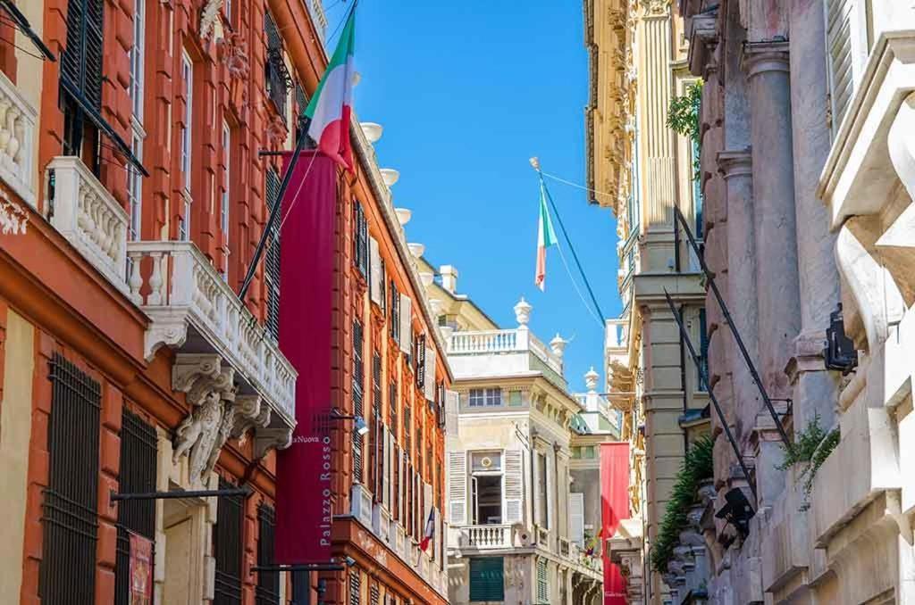 B&B Genova Holiday Bagian luar foto